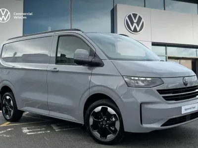 Second-hand VW Transporter Pro 148 CP (108 kW) 2025 Gri Van