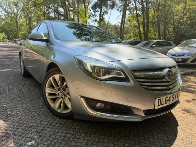 Used Vauxhall Insignia SRi 163 HP (119 kW) 2014 Silver Hatchback