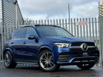 Begagnad Mercedes GLE400 AMG line 2019 Blå Kombi
