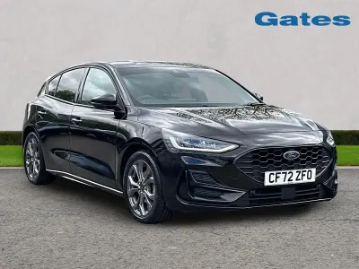 Begagnad Ford Focus ST-Line 125 HK (91 kW) 2023 Svart Halvkombi