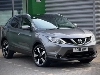 Used Nissan Qashqai N-Connecta 115 HP (84 kW) 2016 Grey SUV