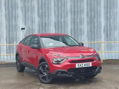 Begagnad Citroën C4 PureTech 131 HK (96 kW) 2023 Röd SUV