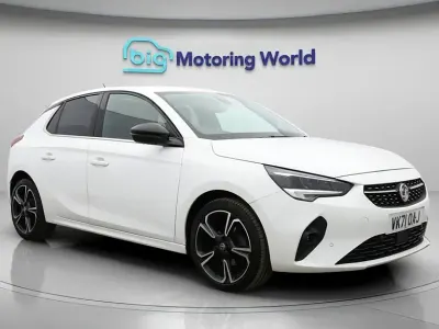 Second-hand Vauxhall Corsa Edition 75 CP (55 kW) 2021 Alb Hatchback