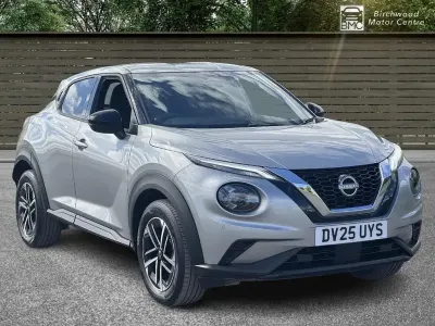 Gebraucht Nissan Juke N-Connecta 114 PS (83 kW) 2025 Silber SUV