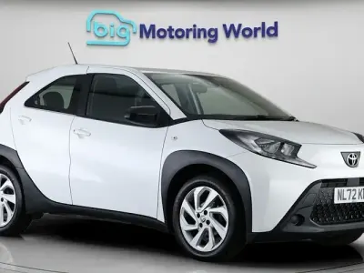 Używany Toyota Aygo X PURE 72 KM (52 kW) 2025 SUV