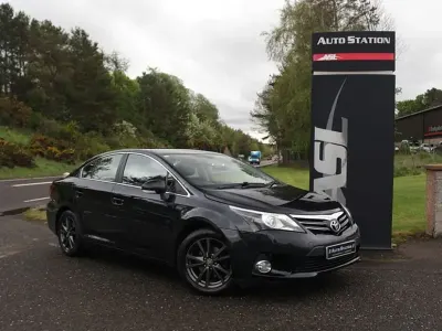 Usado Toyota Avensis 147 HP (108 kW) 2017 Sedan