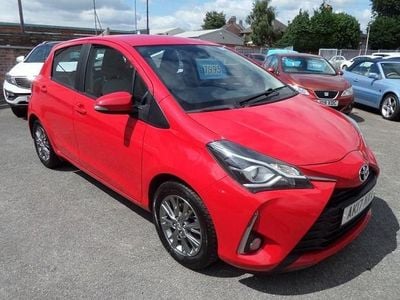 Used Toyota Yaris 2017 Red Hatchback