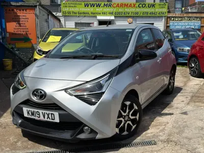 Used Toyota Aygo Trend 71 HP (52 kW) 2019 Silver Hatchback
