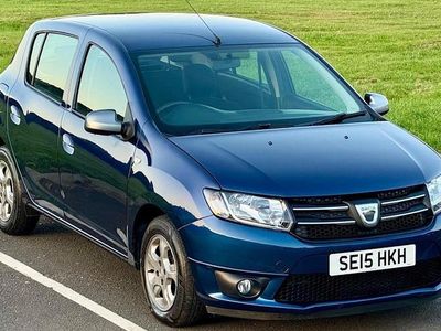 Used Dacia Sandero Lauréate 90 HP (66 kW) 2015 Blue Hatchback