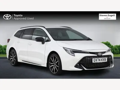 Usado Toyota Corolla Sport 2024 Blanco Familiar