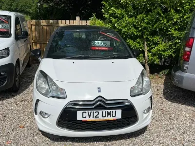 Used Citroën DS3 90 HP (66 kW) 2012 White Hatchback