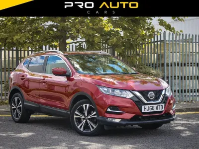 Used Nissan Qashqai N-Connecta 2018 Red SUV