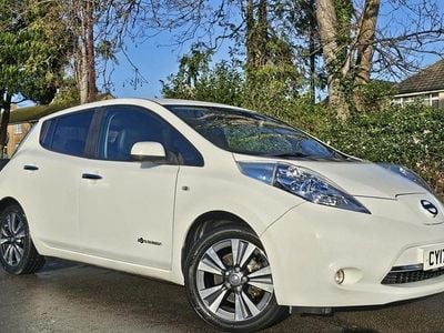 White Used 2017 Nissan Leaf Tekna Hatchback | £4,695 (Super price)