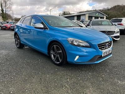 Used Volvo V40 R-Design 120 HP (88 kW) 2016 Blue Hatchback