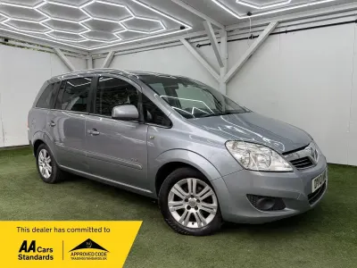 Second-hand Vauxhall Zafira Design Edition 2010 Argintiu Monovolum