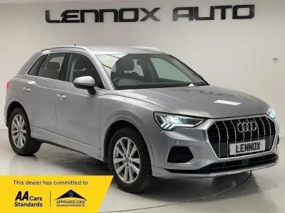 Używany Audi Q3 Sport 150 KM (110 kW) 2019 Srebrny SUV
