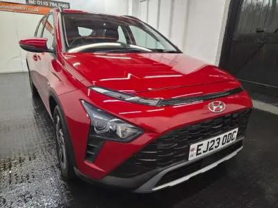 Usado Hyundai Bayon SE 100 HP (73 kW) 2023 Vermelho SUV
