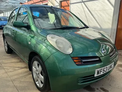 Begagnad Nissan Micra 87 HK (63 kW) 2003 Grön Halvkombi