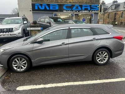 Silver Used 2016 Hyundai i40 Estate | £7,295 (Fair price)