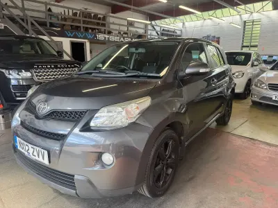 Used Toyota Urban Cruiser 90 HP (66 kW) 2012 Grey Hatchback