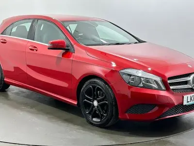 Used Mercedes A200 136 HP (100 kW) 2015 Red Hatchback
