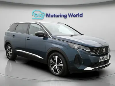 Second-hand Peugeot 5008 Allure+ 130 CP (95 kW) 2023 Albastru SUV