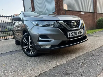 Used Nissan Qashqai N-Connecta 140 HP (102 kW) 2020 Grey SUV