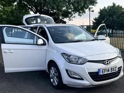 Used Hyundai i20 Active 75 HP (55 kW) 2014 White Hatchback