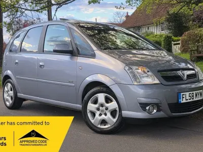 Używany Vauxhall Meriva Design Edition 2008 Srebrny Minivan
