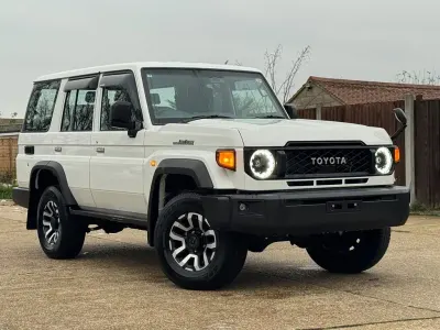 New Toyota Land Cruiser 204 HP (150 kW) 2025 White SUV