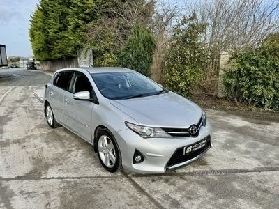 used Toyota Auris HATCHBACK