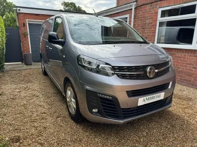 Used Vauxhall Vivaro Elite 145 HP (106 kW) 2022 Grey MPV
