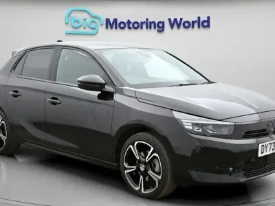 Second-hand Vauxhall Corsa Ultimate 131 CP (96 kW) 2023 Negru Hatchback
