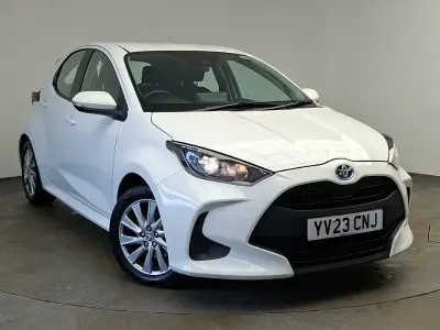 Used Toyota Yaris 116 HP (85 kW) 2023 White Hatchback