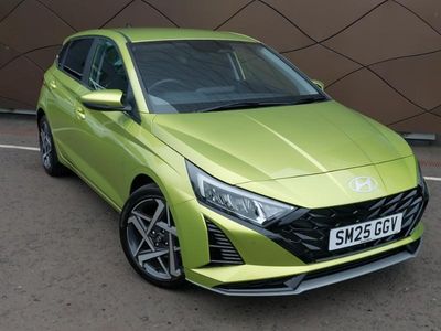 Used Hyundai i20 Premium 100 HP (73 kW) 2025 Green Hatchback