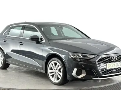 Używany Audi A3 Sport 110 KM (80 kW) 2024 Szary Hatchback
