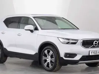 Usado Volvo XC40 Inscription 190 CV (139 kW) 2019 Plateado SUV