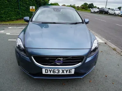 Used Volvo V40 SE Lux 180 HP (132 kW) 2013 Blue Hatchback