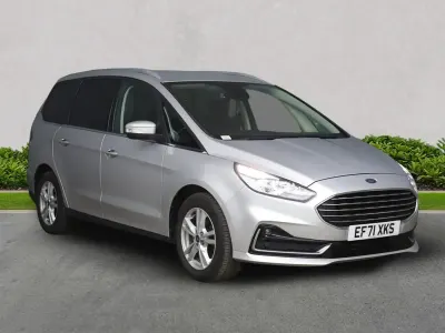 Gebraucht Ford Galaxy Titanium 190 PS (139 kW) 2022 Silber Van / Kleinbus