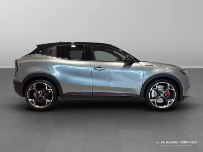 Used Alfa Romeo Junior Veloce 202 kW (276 HP) 2025 SUV