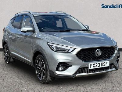 Used MG ZS Exclusive 111 HP (81 kW) 2022 Metallic  monument silver Sedan