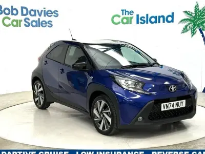 Used Toyota Aygo X 72 HP (52 kW) 2024 Blue SUV