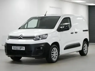 Used Citroën Berlingo 100 HP (73 kW) 2022 White MPV