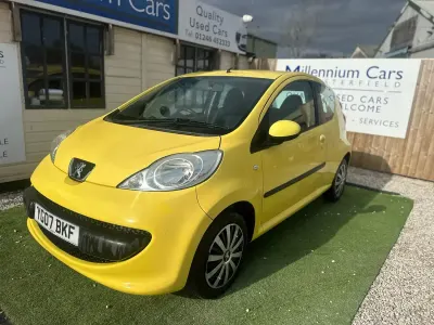 Used Peugeot 107 68 HP (50 kW) 2007 Yellow Hatchback