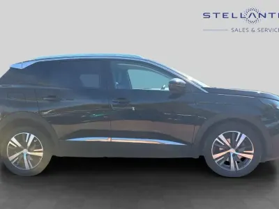 Used Peugeot 3008 Allure Premium 129 HP (94 kW) 2022 Black SUV