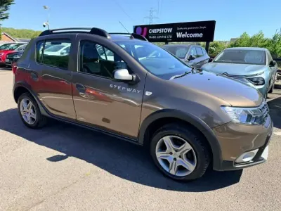 Begagnad Dacia Sandero Comfort 90 HK (66 kW) 2018 Brun Halvkombi