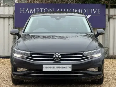 Usado VW Passat SEL 150 HP (110 kW) 2021 Cinzento Sedan
