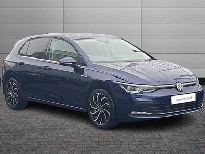 Used VW Golf VIII Edition 150 HP (110 kW) 2023 Atlantic blue Hatchback