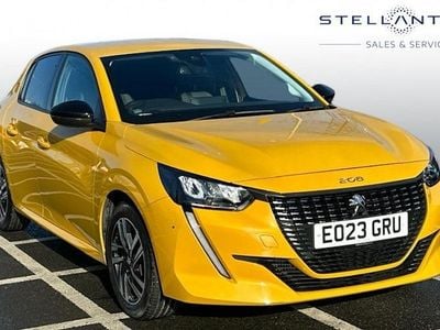 Used Peugeot 208 Allure+ 102 HP (75 kW) 2023 Yellow Hatchback