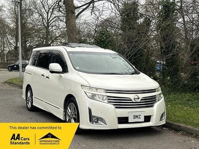 Used Nissan Elgrand Premium Edition 2011 White MPV